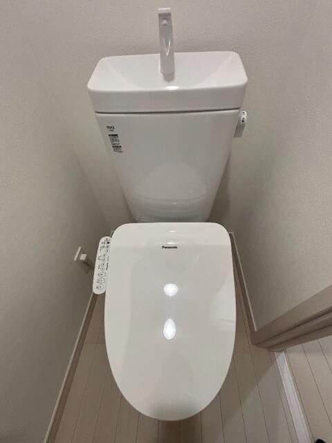 温水洗浄便座機能付き