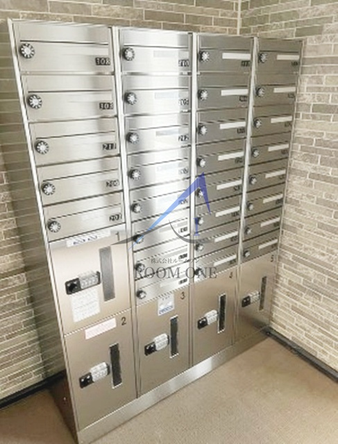 ブランシュバル五反野のその他共用部分|集合ポスト、宅配ボックスです。