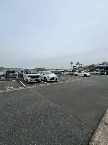 パームスクェアジェームス山の駐車場