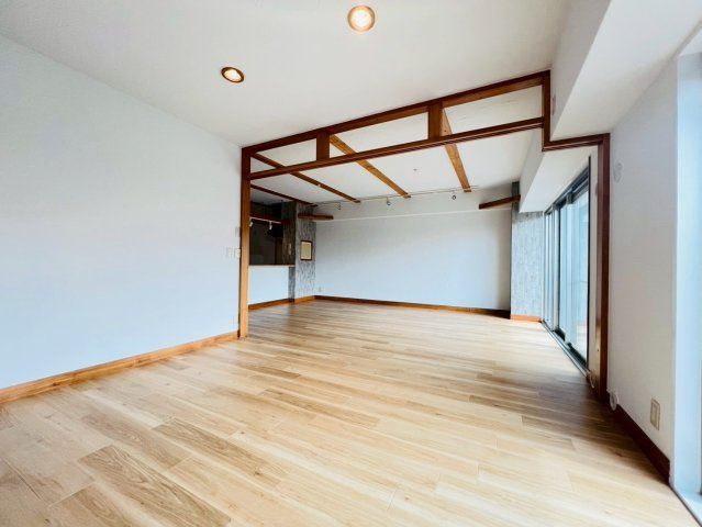 パームスクェアジェームス山の内装