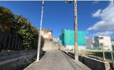 箕面市瀬川１丁目　土地の前面道路含む現地写真