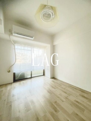 【寝室】 | エメラルドマンション | 寝室です。