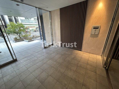 【エントランス】 | トレヴァンス梅田