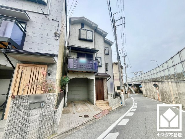 伏見区桃山町丹下の外観
