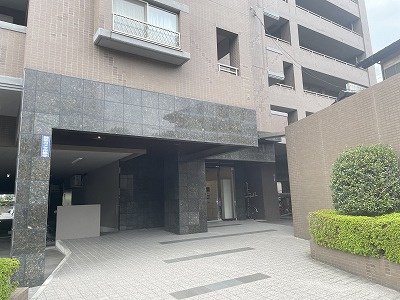 コアマンションネクステージ古城堀端公園のエントランス