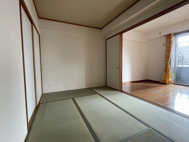 コアマンションネクステージ古城堀端公園の和室