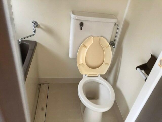 川崎市多摩区長尾１丁目のアパートのトイレ