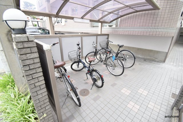 シェーンベルク　仲介手数料無料の駐車場