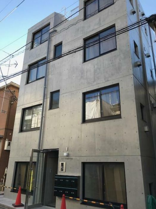 Ｎ・Ｙ・ＴＯＲＴＵＧＡ(エヌ・ワイ・トルトゥーガ) 