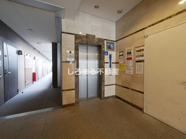 KDXレジデンス難波南のロビー