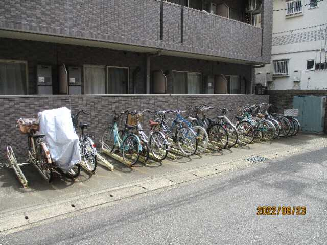 CASSIA南行徳の駐車場