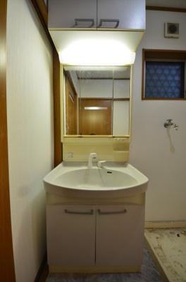 【独立洗面台】 | 上花山坂尻