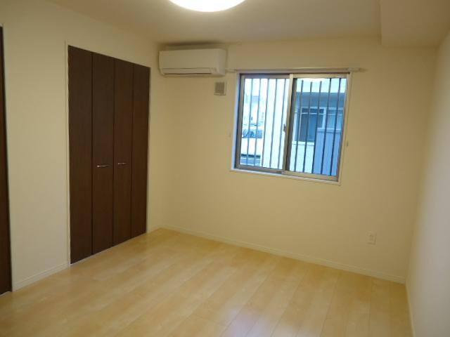 グラース・ドゥ・シエルNの洋室|洋室