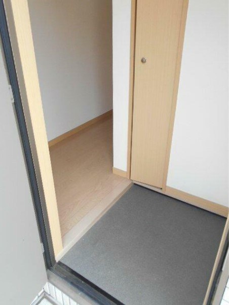 パレ・グリフォンの玄関