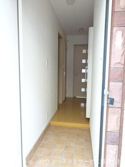 サン　ウッドの玄関