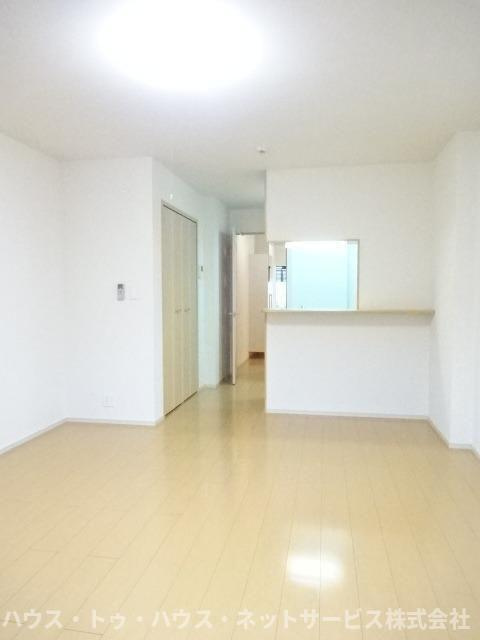 サン　ウッドの居間・リビング