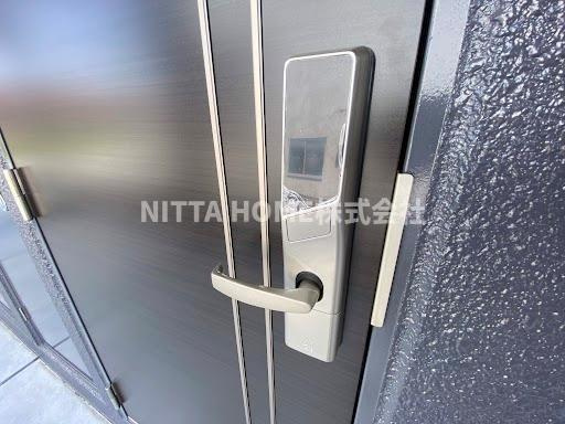 ヴィーヴル　(ｖｉｖｒｅ)のその他|玄関のセキュリティ設備◎