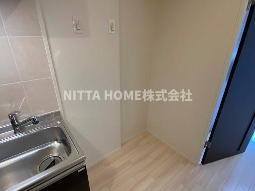 ヴィーヴル　(ｖｉｖｒｅ)のその他|キッチン横に冷蔵庫を置くスペースがあります☆彡