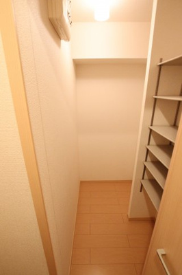 【収納】 | アン | シューズインクローゼット