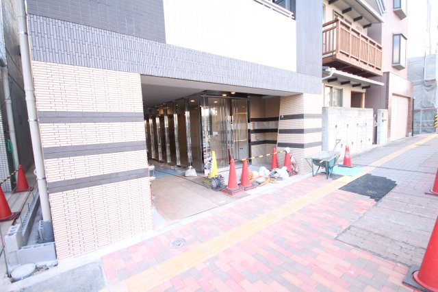 【エントランス】