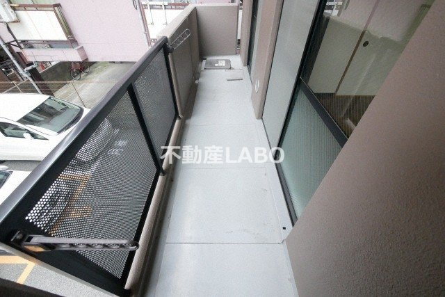 ルミノーゾスペランツァのバルコニー