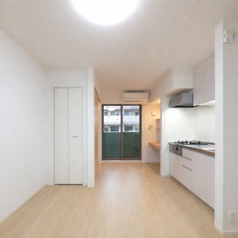 エスポワ・ルークスの居間・リビング