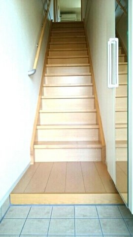 レイヤードの玄関