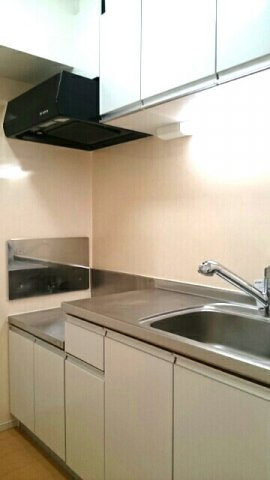 レイヤードのキッチン