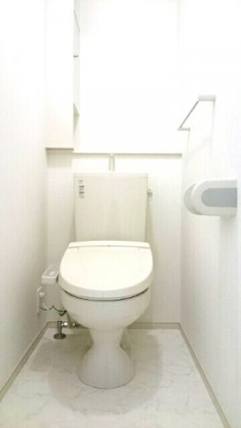 レイヤードのトイレ