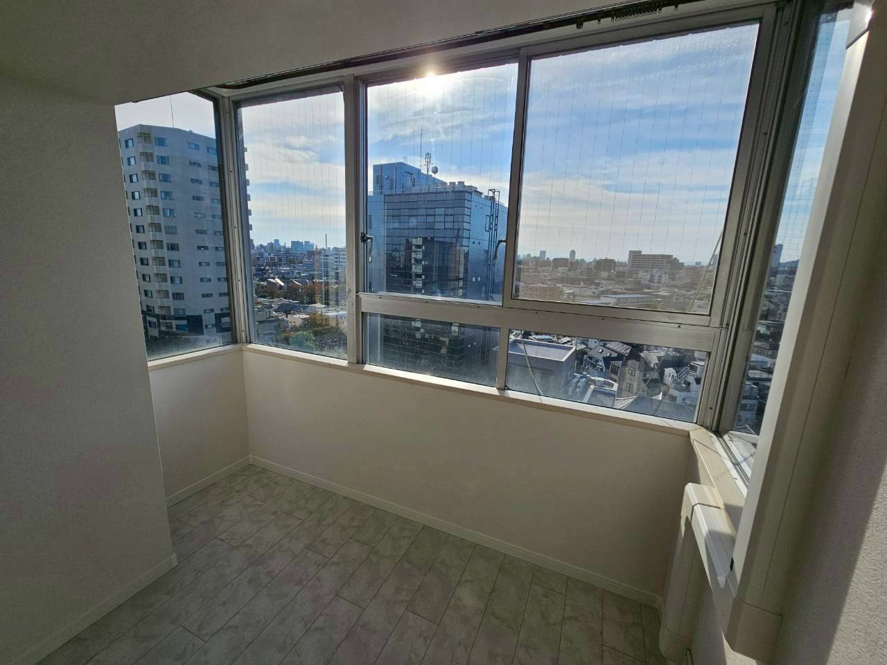 【バルコニー】