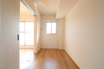 【洋室】 | エフ・なにわ