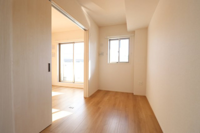 【洋室】 | エフ・なにわ