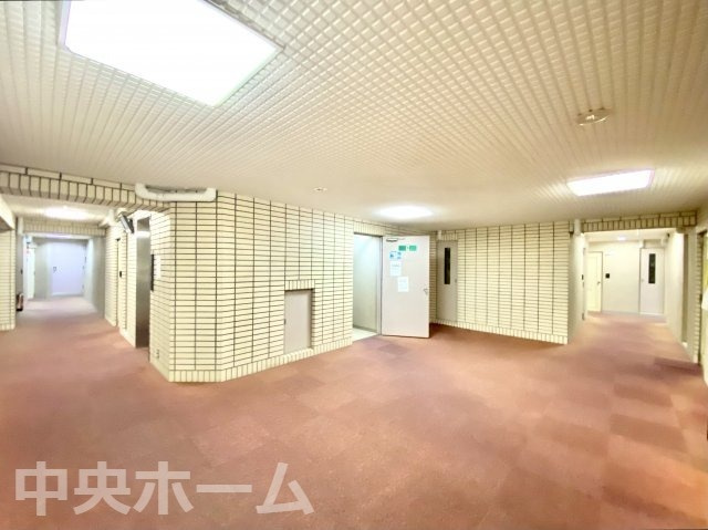 ディアプラザ根津のロビー|ロビー