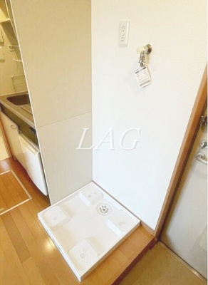 【設備】 | ハイツ東坂下 | 室内洗濯機置き場です。