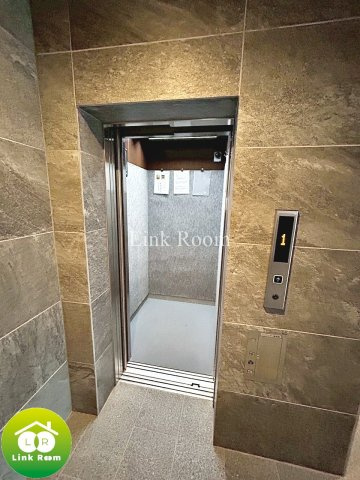 COURT TAKETOKUⅡのエントランス