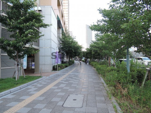 ロジュマン高槻ステーションフロントの周辺