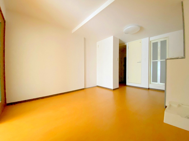 藤川ビルの居間・リビング