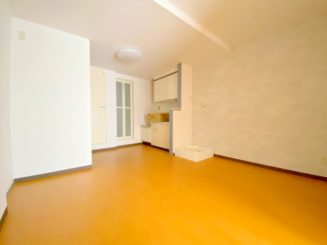 藤川ビルの居間・リビング