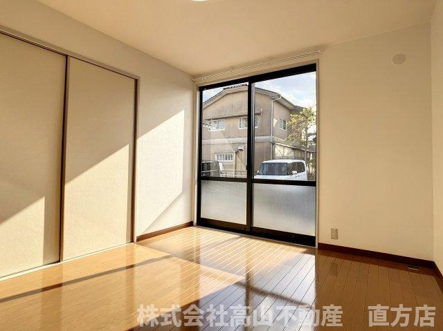 アーバンコーポ遠賀野D棟の洋室