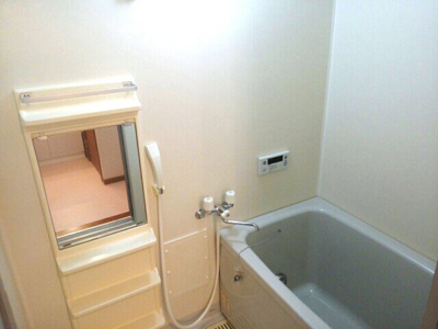 【浴室】 | プリムローズ | きれいなお風呂です