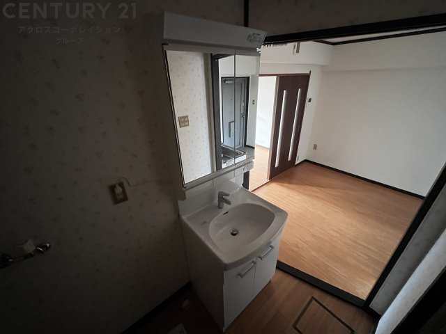 独立洗面化粧台付きでおすすめです！