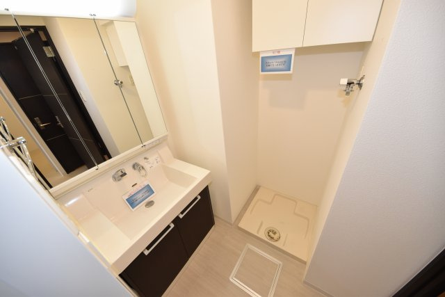 ラムール難波西の洗面所|現状有姿