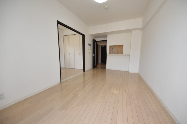 ラムール難波西