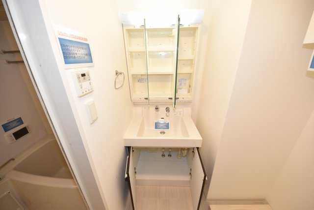 ラムール難波西