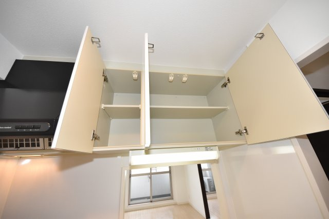 ラムール難波西