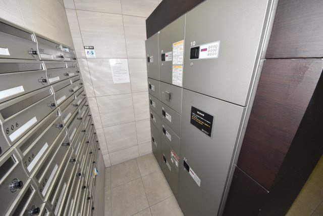 ラムール難波西