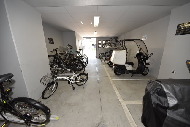 ラムール難波西