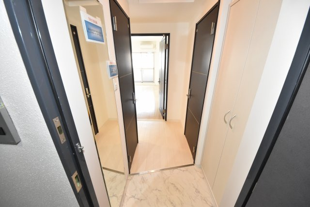 ラムール難波西の玄関|現状有姿