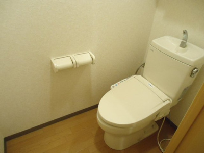 【トイレ】 | メゾン・ド・ネイジュⅡ | シャワー付きトイレ