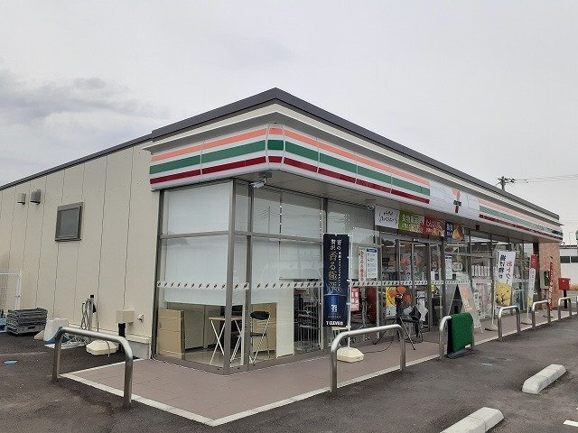 【周辺】 | キラベル | セブンイレブン高勢町店まで270m